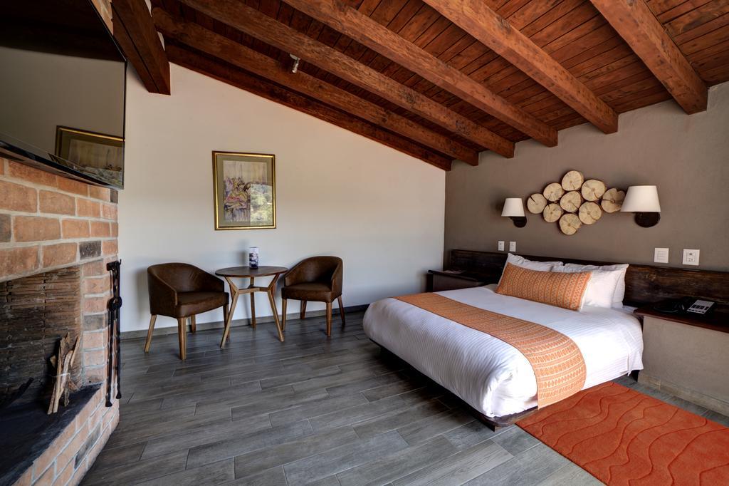 Hotel Avandaro Golf & Spa Resort バジェ・デ・ブラボ エクステリア 写真