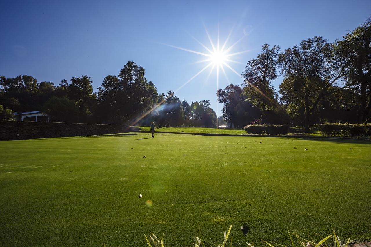 Hotel Avandaro Golf & Spa Resort バジェ・デ・ブラボ エクステリア 写真